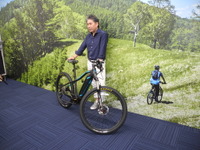 33万円の電動アシストMTBを投入、パナソニックがスポーツモデルを強化 画像