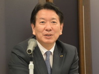 日野 下社長「大型トラックの世界ではディーゼルエンジンが主流で残っていく」 画像