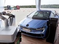VW、次世代EVコンセプト「Gen.E」発表…最大400km走行可能 画像