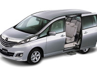 マツダ、福祉車両を社会福祉団体に贈呈…マツダスタジアム累計来場者1500万人達成… 画像