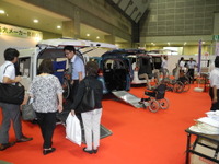 福祉車両の需要が拡大予想---高齢者住宅フェアで展示 画像