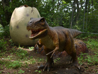 【夏休み】富士スピードウェイに恐竜出現、ジュラシックウェイがオープン 画像