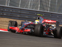 ブリヂストンがハミルトンのパンク原因調査…トルコGP 画像