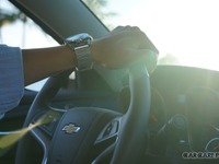 自動で眩しさを低減するサンバイザー 画像