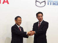 トヨタ 豊田社長「未来のクルマをコモディティにしないために」…マツダと資本・業務提携発表 画像