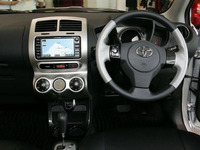 【トヨタ イスト 新型発表】ナビはシンプル 画像