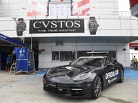 富士スピードウェイ、ポルシェ パラメーラ 4S 新型をオフィシャルカーに導入 画像