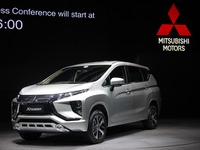 【インドネシアモーターショー2017】新型MPVの名は『エクスパンダー』…三菱がワールドプレミア 画像