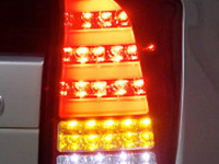 トムス、プリウス 3代目用LEDテールランプを発売 画像