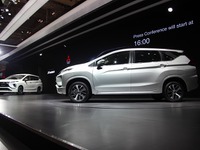 【インドネシアモーターショー2017】三菱の新型MPV エクスパンダー は若年層を狙う 画像
