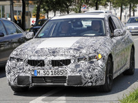 BMW 3シリーズ 次期型をスクープ…ライバルはテスラ!? 初のEVは航続500km 画像