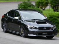 【スバル WRX STI / S4 試乗】C型の上着を脱ぎ捨てたような身軽さ…井元康一郎 画像