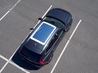 皆既日食観賞向け仕様、ボルボが開発…パノラマサンルーフビューアを XC60 に設定 画像