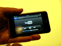 iPod touch で YouTube が見られる! 画像