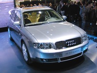 【フランクフルトショー2001速報】日本導入時期はいつ? 新型アウディ『A4アバント』 画像