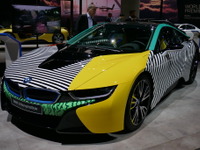 【フランクフルトモーターショー2017】ド派手なBMW i8 出現！その名もメンフィス・スタイル 画像