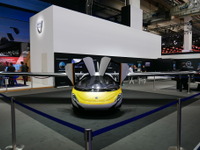 【新聞ウォッチ】「空飛ぶ」夢のクルマも登場、EVばかりでないフランクフルトモーターショー 画像