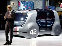 【フランクフルトモーターショー2017】VW初の完全自動運転車、セドリック が進化…スポーツカーも計画 画像