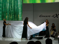 【フランクフルトモーターショー07】三菱 cX、世界初披露の瞬間 画像