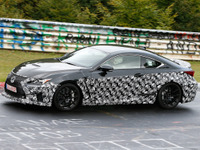 謎のレクサス RC F がニュルを走った…高性能スペシャル、2018年春登場か 画像