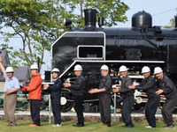 北海道標津町の転車台でC11形蒸気機関車を公開…自走、汽笛吹鳴、煙出しも可能　10月8日 画像