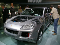 【フランクフルトモーターショー07】ポルシェ カイエンハイブリッド を公開 画像