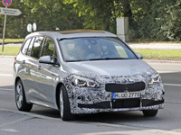 BMWが新型ラッシュ! 2シリーズ グランツアラー にも新世代“イカリング” 画像