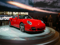 【フランクフルトモーターショー07】ポルシェ 911ターボカブリオレ と GT2 画像