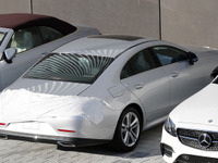 メルセデス CLS 次期型、“美しすぎる”リアデザインが完全露出 画像