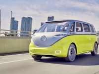 【東京モーターショー2017】VW、I.D BUZZ を日本初公開へ…ワーゲンバスがEVへ進化 画像