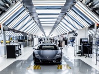 ランボルギーニ、イタリア工場の拡張完了…最新デジタル技術導入しSUV生産へ 画像