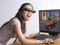 【東京ゲームショウ07】首を振ると絵が動く　ヘッドマウント型ディスプレー 画像