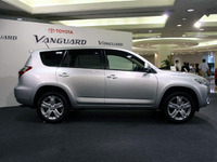 【株価】金融不安のくすぶりで見送りムード 画像