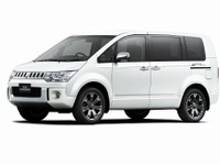 三菱 デリカD:5、冬の特別仕様車「シャモニー」を発売…そういう時期です 画像