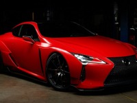 【SEMA 2017】レクサス、LC をカスタマイズ…鮮烈なレッド＋ワイドボディ 画像