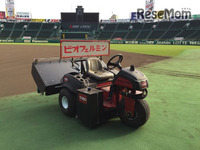 整備カーでグラウンド整備を体験…CSの緊張再び? 11月18日 画像
