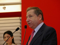 トッド監督、フェラーリ特別仕様車の発表会に参加 画像