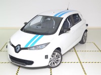ルノーの自動運転、プロのテストドライバーにインスピレーション…害物回避機能 画像