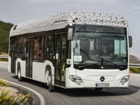 メルセデス、新型大型EVバスのプロトタイプ公開…2018年9月発表予定 画像