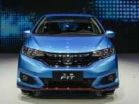 ホンダ フィット 改良新型に「スポーツ」設定【広州モーターショー2017】 画像
