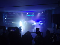 アストンマーティン ヴァンテージ 新型、青山の夜に登場!!…イギリス、日本など6か国同時に発表 画像
