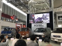 トヨタ ハイエース、セーフティセンスPを標準装備…生誕50周年記念イベントも開催 画像
