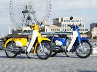 【ホンダ スーパーカブ 試乗】「一家に一台どうぞ!」と言いたくなる頼もしさとお洒落感…佐川健太郎 画像