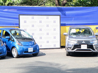 日本政府、三菱 アウトランダーPHEV と i-MiEV 各4台をフィリピンに寄贈 画像