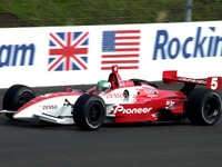 【CART第17戦決勝】最終ラップの最終コーナーで何が起こった? 画像