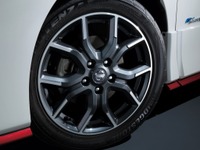 日産 セレナNISMO、POTENZA Adrenalin RE003を新車装着 画像
