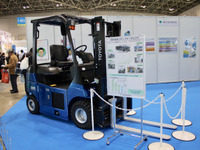 FCフォークリフトは40台以上が稼働中…トヨタL&Fがエコプロ2017に展示 画像