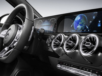 メルセデスの次世代小型車に新開発インフォテインメント、CES 2018で公開予定 画像