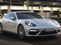 ポルシェ パナメーラ 新型、PHVの販売比率が6割に 画像