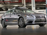 トヨタ最新の自動運転実験車、センサーの性能向上…CES 2018で公開へ 画像